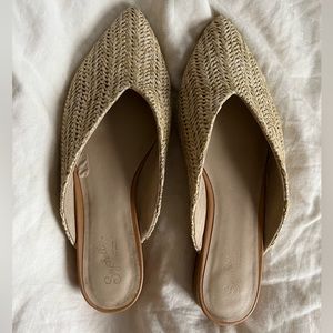 Seychelles Raffia Mules Size 8